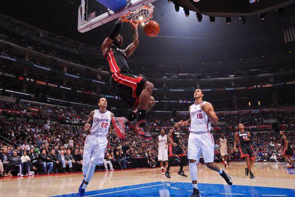  莫兰特劲爆扣篮助灰熊击败快船迎四连胜