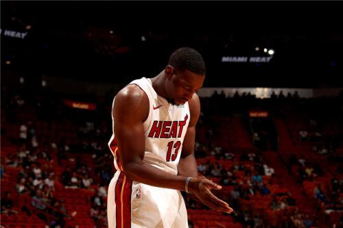  阿德巴约全能表现制霸内线，热火击败公牛稳固附加赛位置